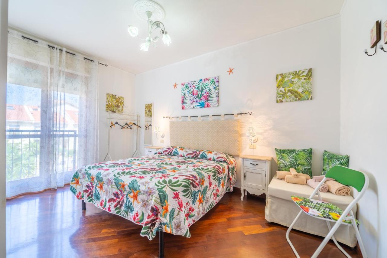 Hotel Domo Nora Olbia Exteriér fotografie