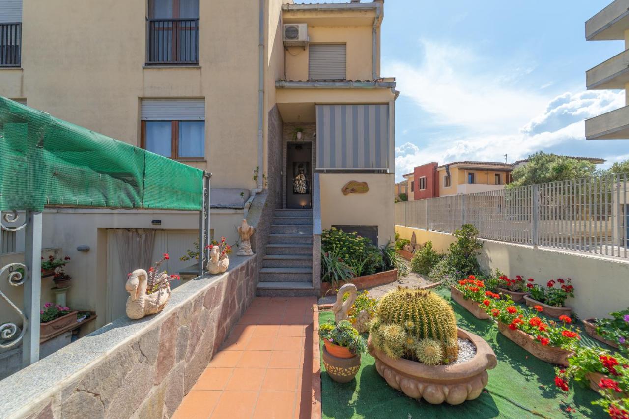 Hotel Domo Nora Olbia Exteriér fotografie